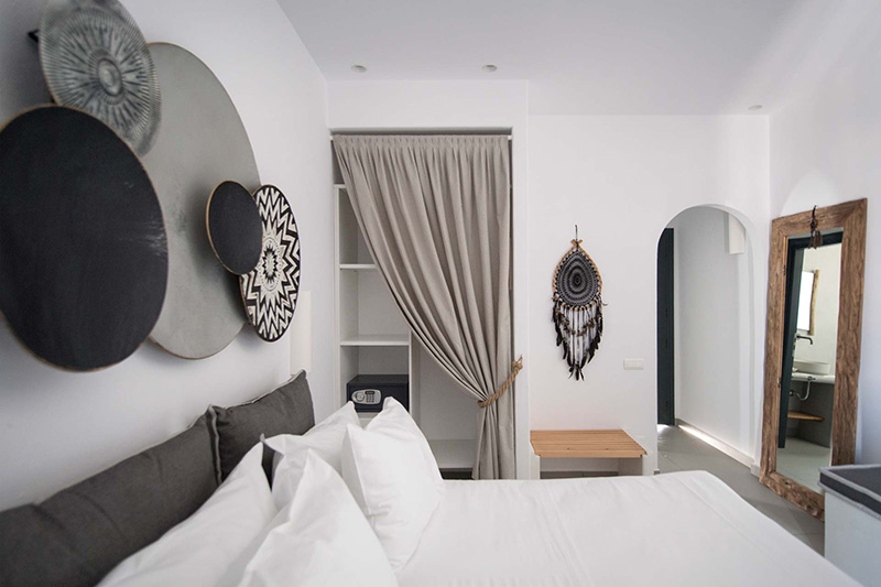 SANDAYA LUXURY SUITES-PAROS
